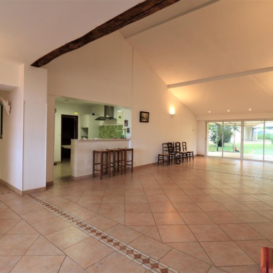 CAP VENDIS : Maison / Villa | BAYON-SUR-GIRONDE (33710) | 229.00m2 | 349 907 € CAP VENDIS : Maison / Villa | BAYON-SUR-GIRONDE (33710) | 229.00m2 | 349 907 €