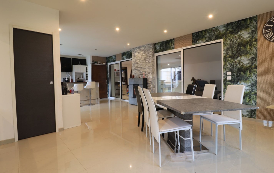 CAP VENDIS : Maison / Villa | LA LANDE-DE-FRONSAC (33240) | 130 m2 | 336 000 € 