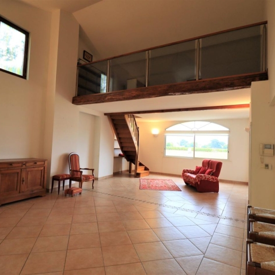  CAP VENDIS : House | BAYON-SUR-GIRONDE (33710) | 229 m2 | 363 600 € 