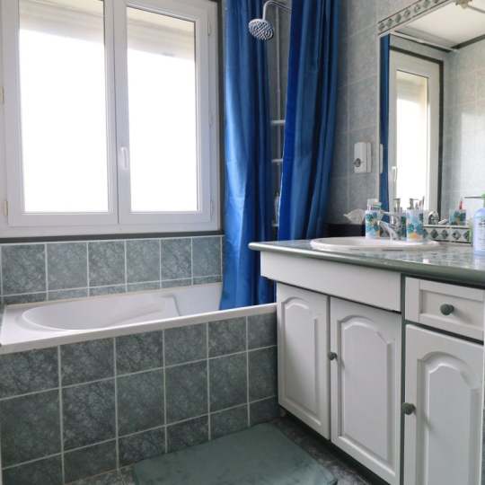  CAP VENDIS : Maison / Villa | AMBES (33810) | 105 m2 | 233 200 € 