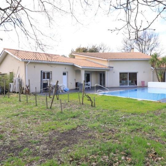  CAP VENDIS : Maison / Villa | PLASSAC (33390) | 246 m2 | 540 800 € 