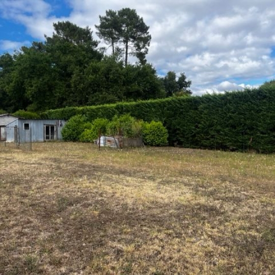 CAP VENDIS : Terrain | LEOGNAN (33850) | m2 | 169 600 € 