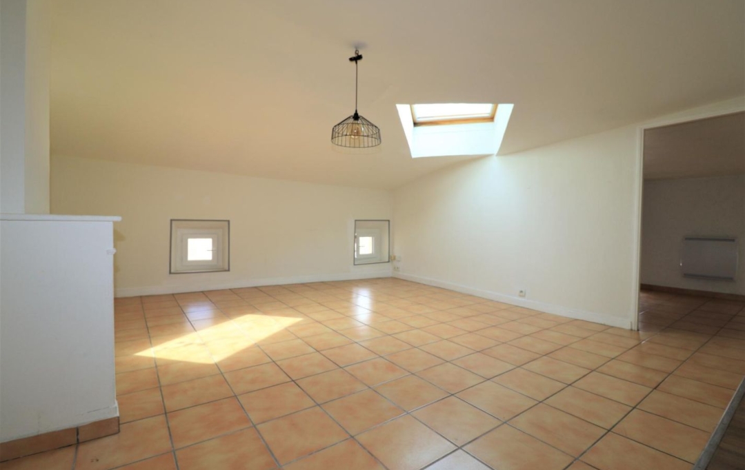 CAP VENDIS : Building | LORMONT (33310) | 106 m2 | 420 000 € 