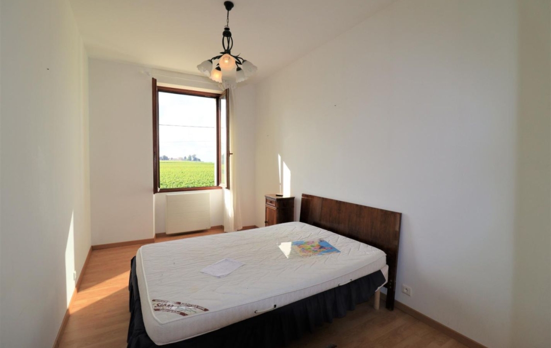 CAP VENDIS : House | BAYON-SUR-GIRONDE (33710) | 229 m2 | 363 600 € 