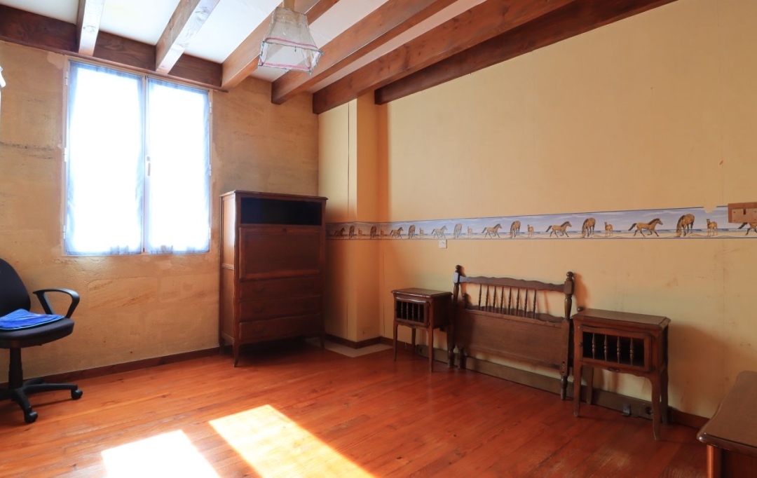 CAP VENDIS : House | LORMONT (33310) | 135 m2 | 352 000 € 