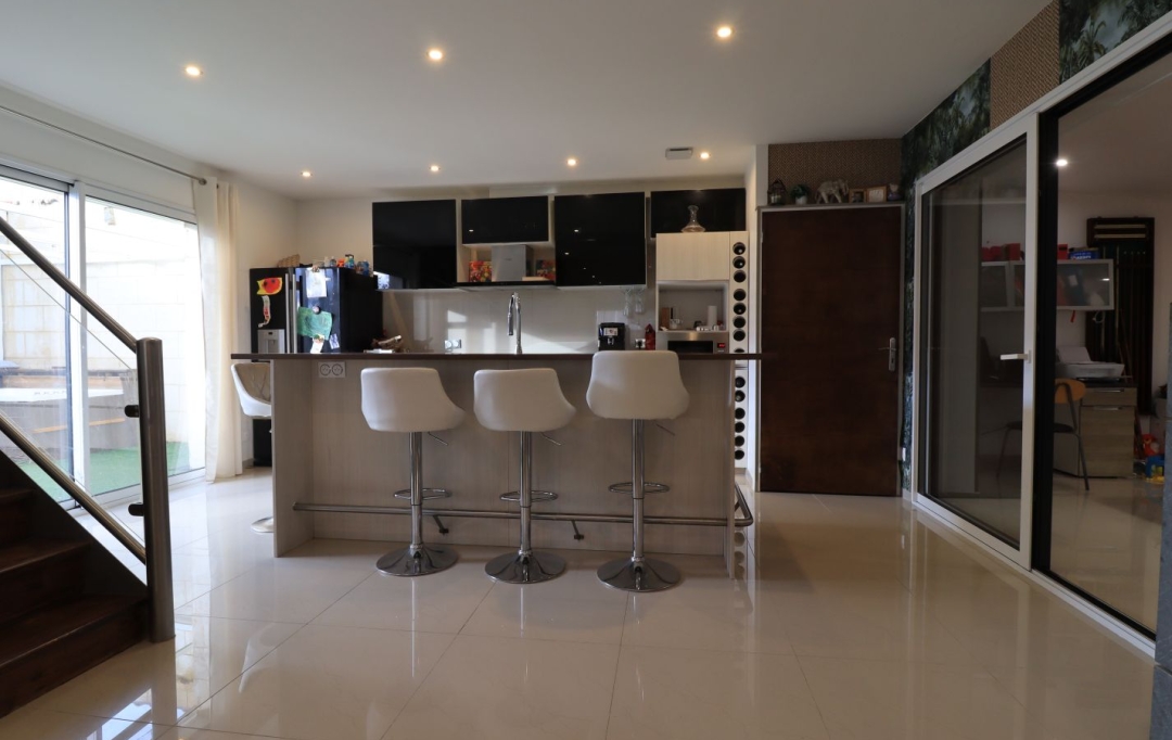 CAP VENDIS : House | LA LANDE-DE-FRONSAC (33240) | 130 m2 | 325 500 € 