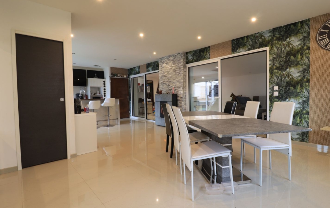 CAP VENDIS : House | LA LANDE-DE-FRONSAC (33240) | 130 m2 | 325 500 € 
