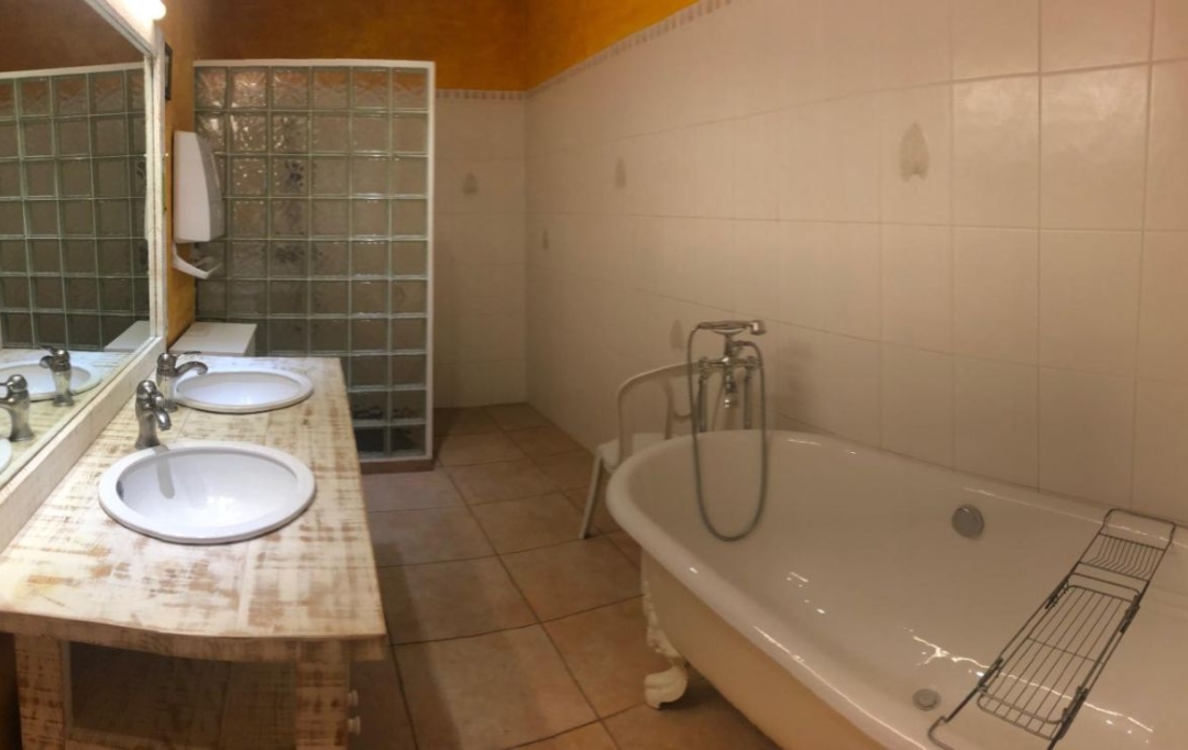 CAP VENDIS : Maison / Villa | BAYON-SUR-GIRONDE (33710) | 229 m2 | 349 907 € 