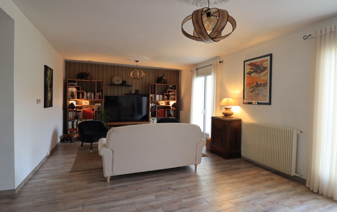 CAP VENDIS : House | LORMONT (33310) | 108 m2 | 370 620 € 