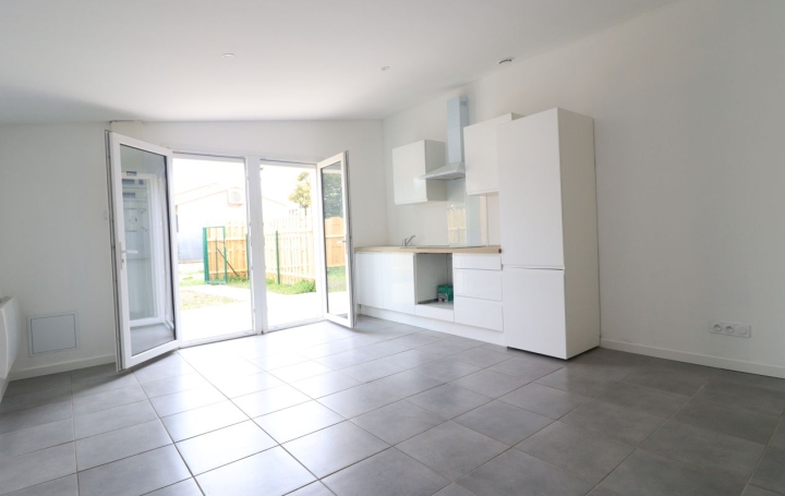 Appartement P2 SABLONS 36 m2 92 000 € Appartement P2 SABLONS 36 m2 92 000 €